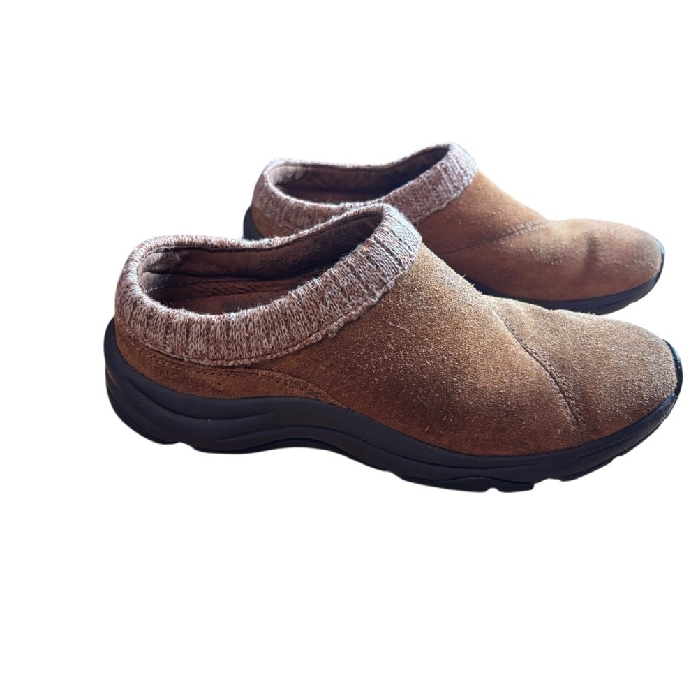 Vionic Tan and Black Mules with Suede Upper - Picture 3 of 8